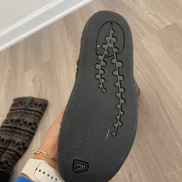 Keen Women's 7 Auburn Eagle Pattern Black Suede Sweater Fleece Lined Mid Boots - Picture 3 of 8